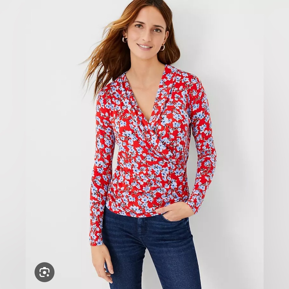 Ann Taylor Red Floral Faux Wrap Long Sleeve Top Medium Stretchy EUC
